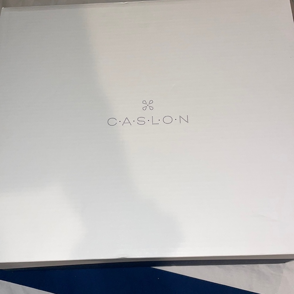 Beautiful pair of cream boots. Never worn!